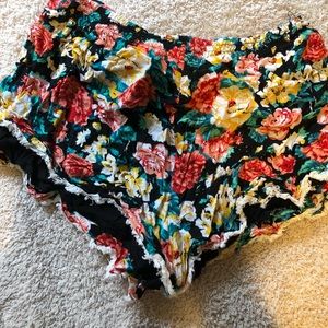 Floral flowy shorts